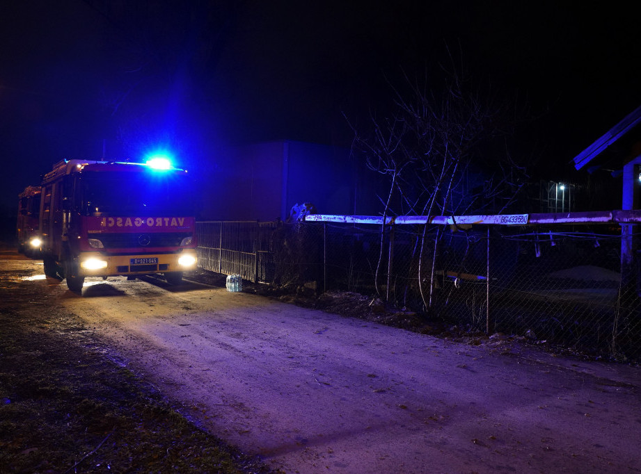 Požar u Ripnju, gori napušteni objekat fabrike