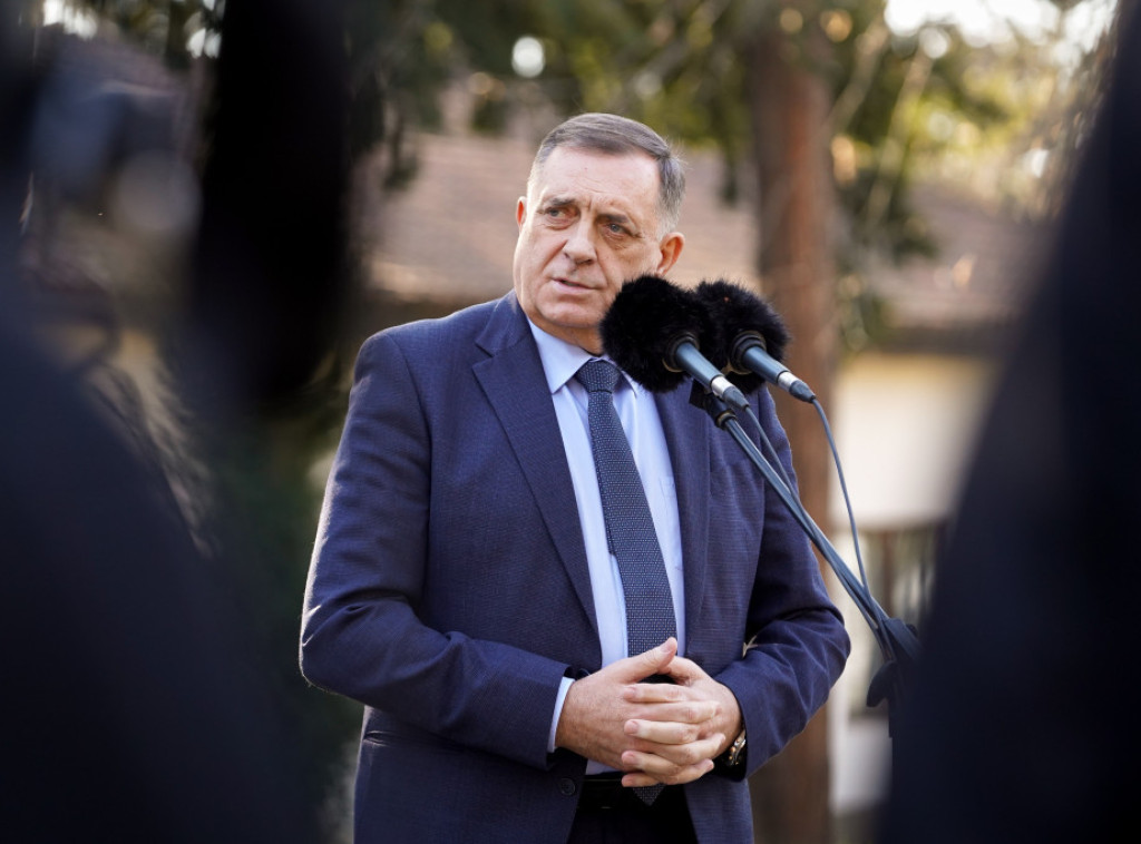 Dodik: Nikada se nećemo saginjati pred nepravdom