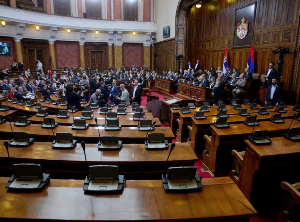 Skupština Srbije završila rad, nastavak rasprave sutra u 10 sati