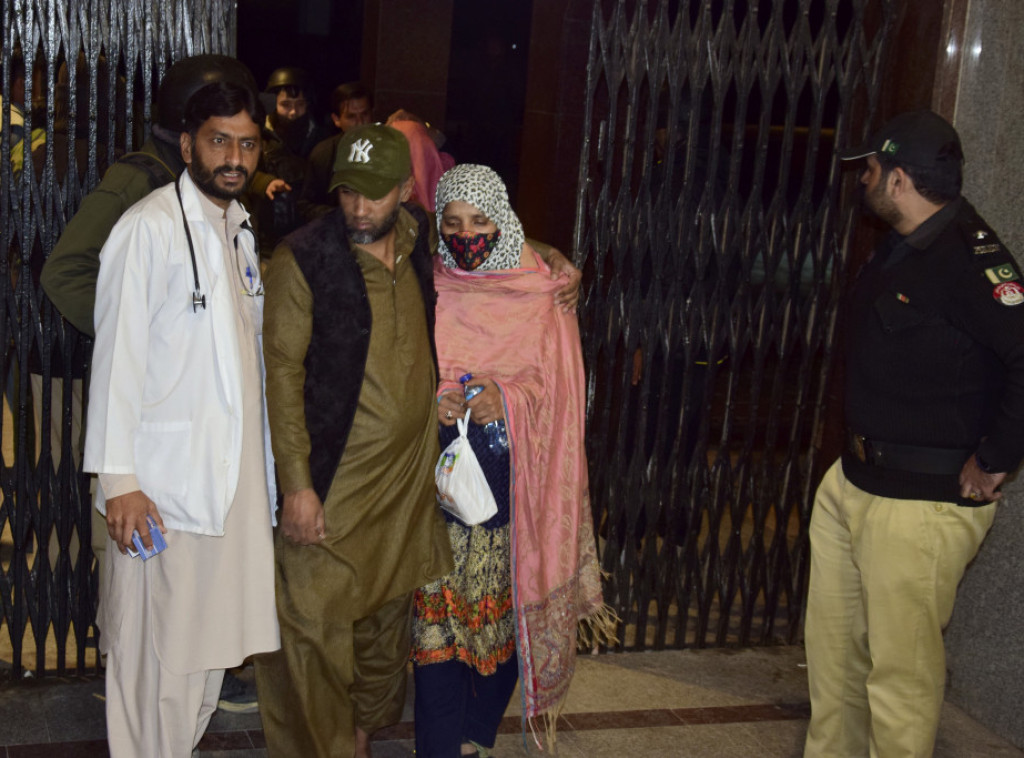 Pakistanske snage spasile 155 talaca iz voza, desetine još uvek zarobljene