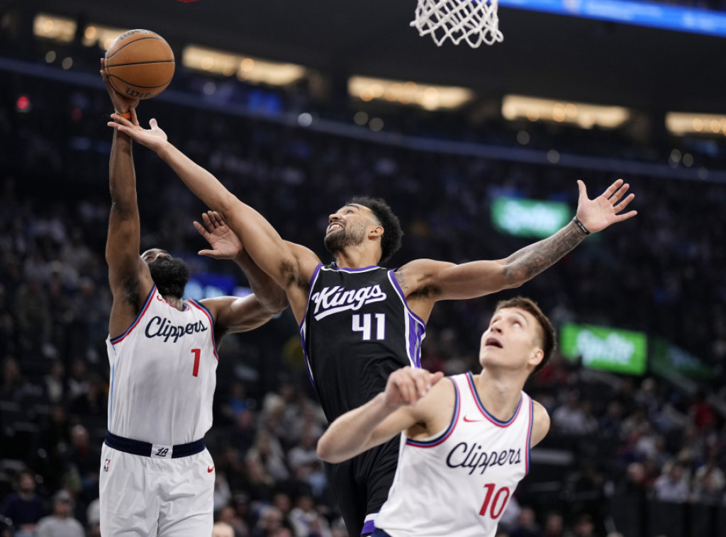 Košarkaši LA Klipersa poraženi od Nju Orleansa, Bogdanović ubacio osam poena