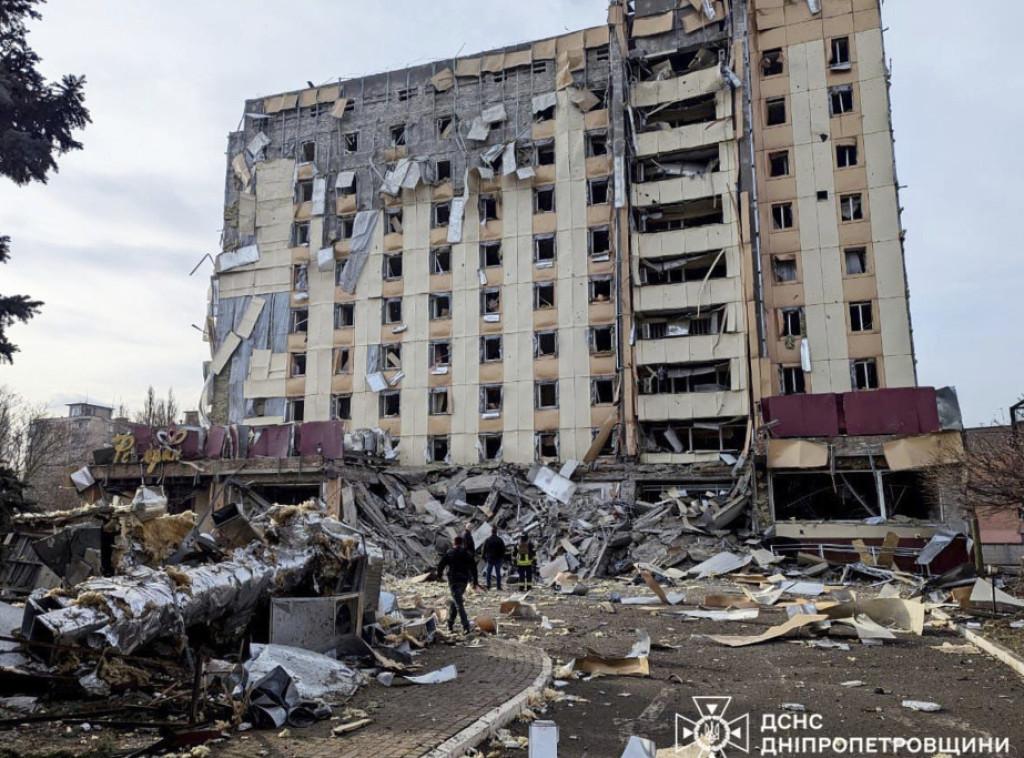 Jedna osoba poginula, najmanje 14 povređeno u napadu na Krivi Rog