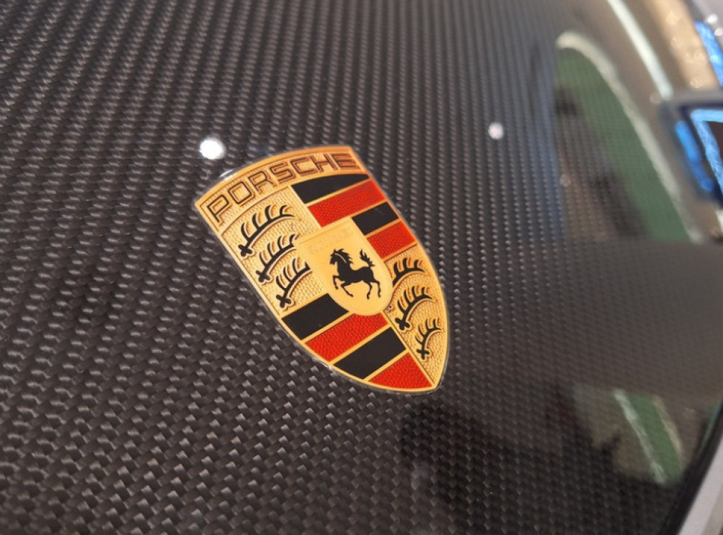 Porše u fiskalnoj 2024. zabeležio pad operativnog profita za 23% na 5,6 milijardi evra