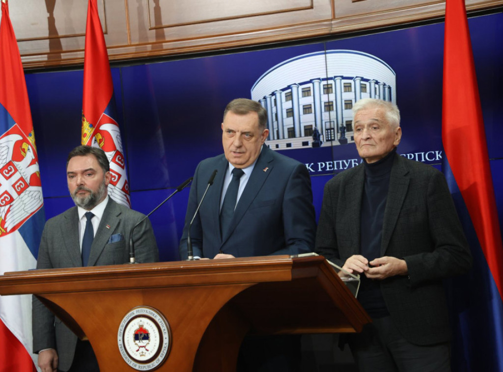 Dodik: Odluke Evropskog parlamenta nisu uvek od značaja, a pominjan sam u dobrom društvu Putina i Trampa