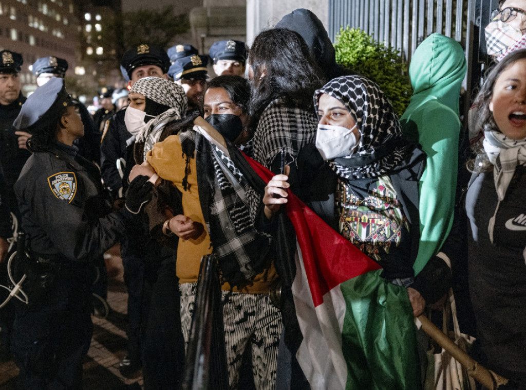 Univerzitet Kolumbija suspedovao i izbacio grupu studenata sa propalestnskih protesta