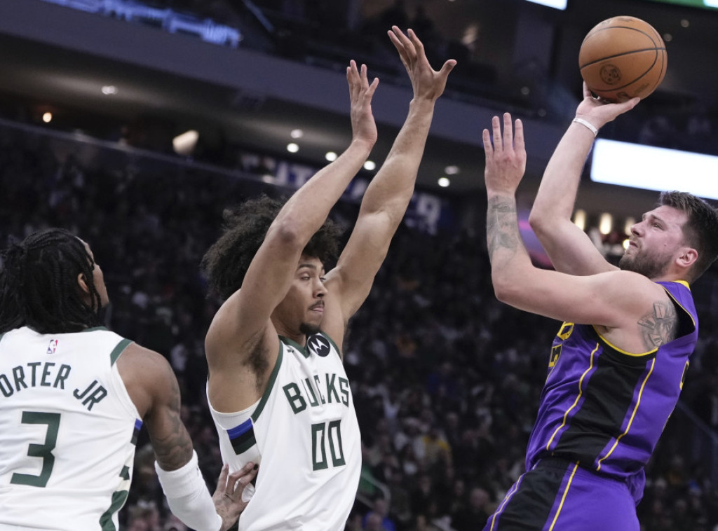 Košarkaši Milvokija deklasirali Los Anđeles Lejkerse, Luka Dončić dao 45 poena