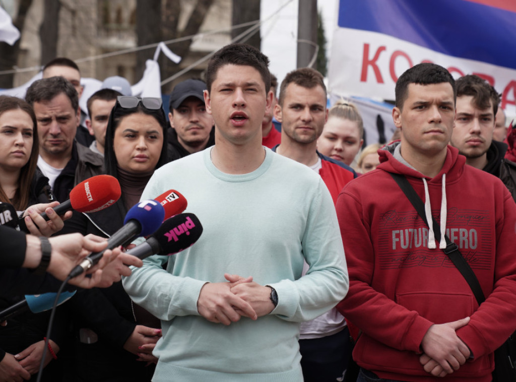 Student Pavlović: Studenti koji žele da uče ostaju u Pionirskom parku do daljnjeg