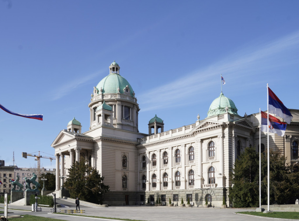 U skupštinskoj proceduri predlozi dva medijska zakona