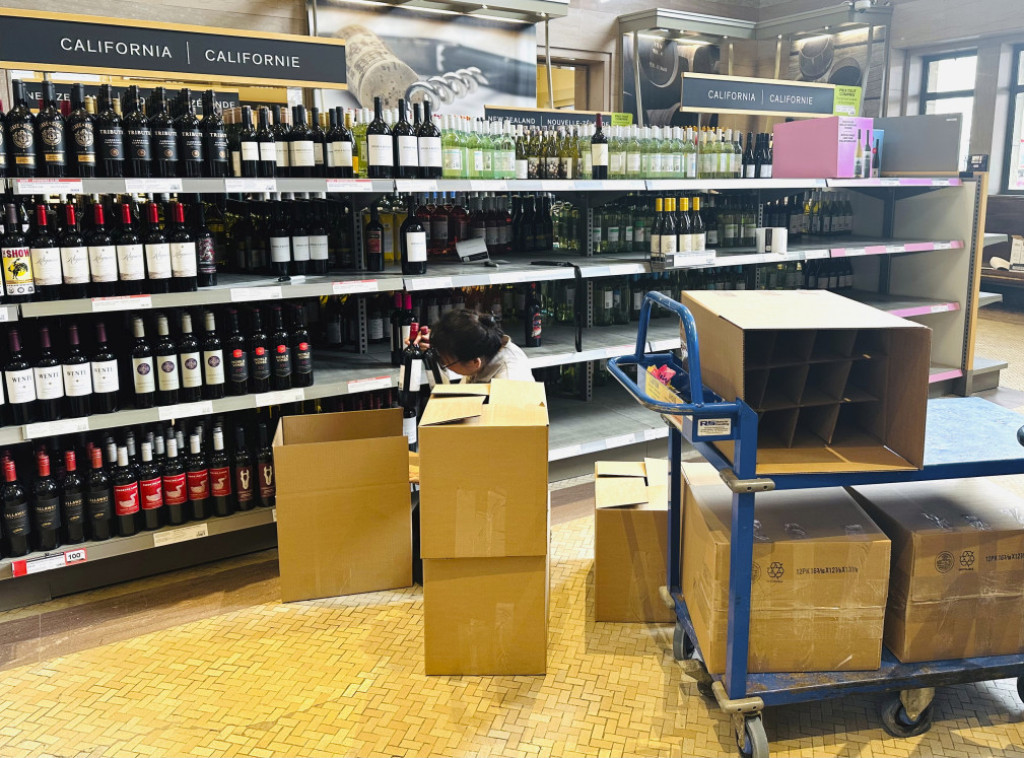 Raspoloženje američkih potrošača u velikom padu zbog straha od trgovinskog rata