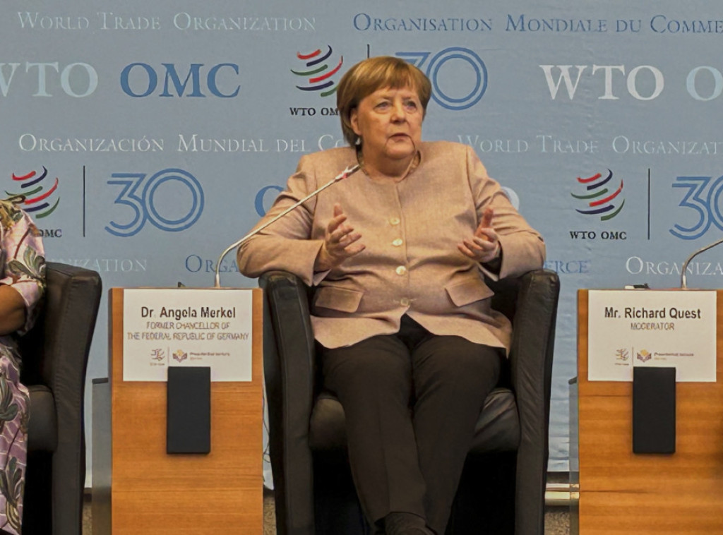 Angela Merkel: I interesi Rusije moraju da budu uzeti u obzir