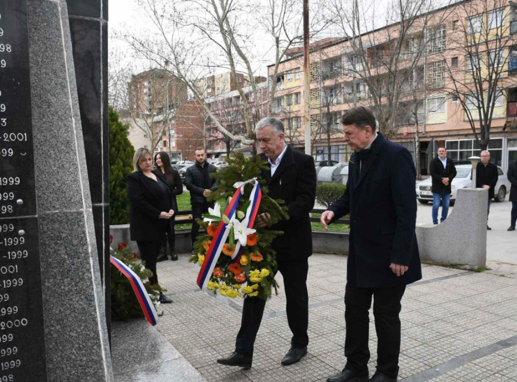 U Kosovskoj Mitrovici odata počast stradalim Srbima u martovskom pogromu