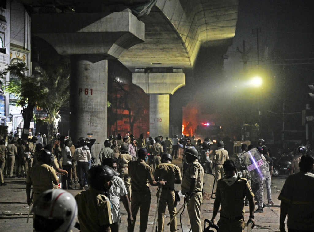 Policijski čas u gradu u Indiji zbog zahteva za rušenje grobnice muslimanskog vladara