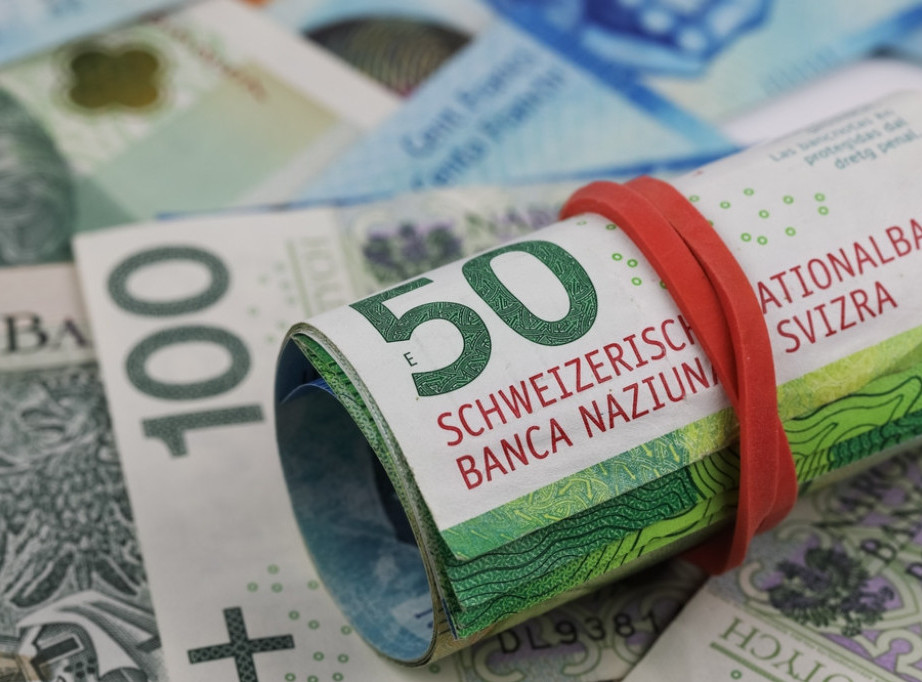 Švajcarska narodna banka zadržala kamatnu stopu na nuli uprkos jačanju franka
