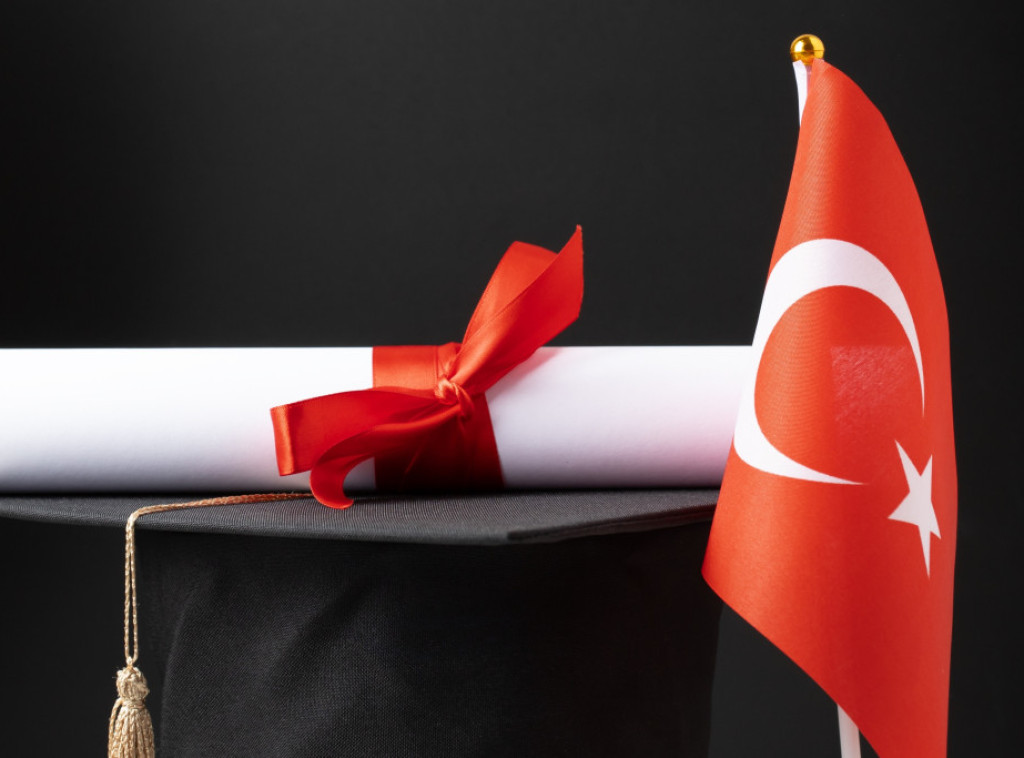 Istanbulski univerzitet poništio diplomu gradonačelnika zbog navodnih nepravilnosti