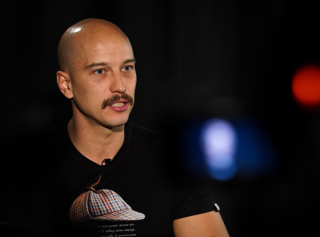 Miloš Petrović Trojpec: Predstava "Džepovi puni kamenja" nudi publici spektar emocija