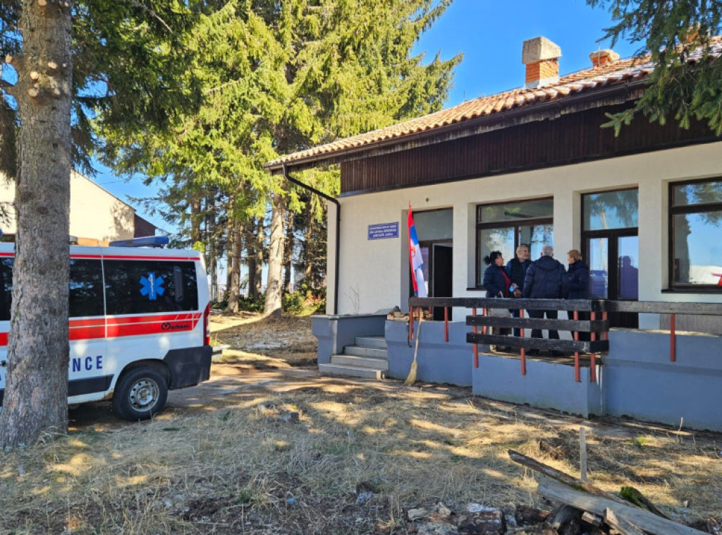 Prijepolje: Vojni lekari pregledali meštane prijepoljskog sela Jabuka