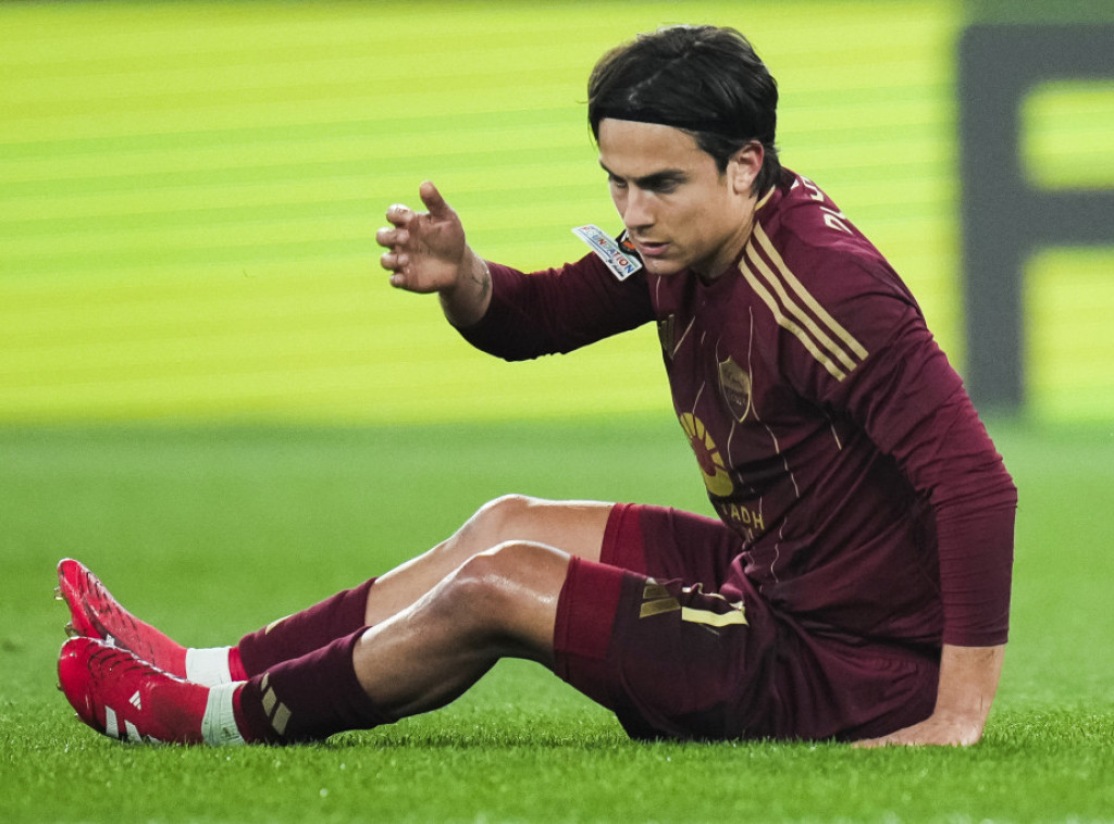 Fudbaler Rome Paulo Dibala mora na operaciju tetive