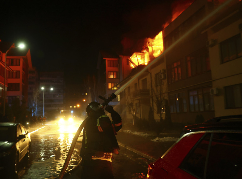 Ruski napad na Zaporožje, najmanje šestoro povređeno, požari na mestima udara