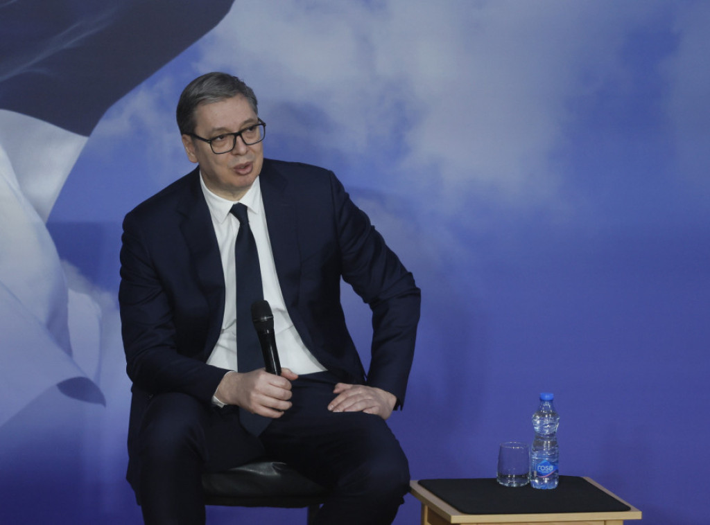 Vučić pozvao mlade da se prijave za stambene kredite: Nema ništa povoljnije