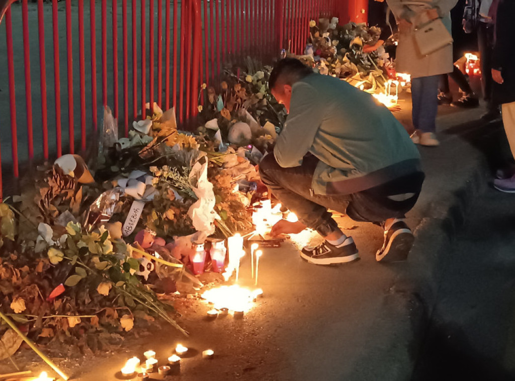 Novosađani odali poštu preminulom Vukašinu Crnčeviću