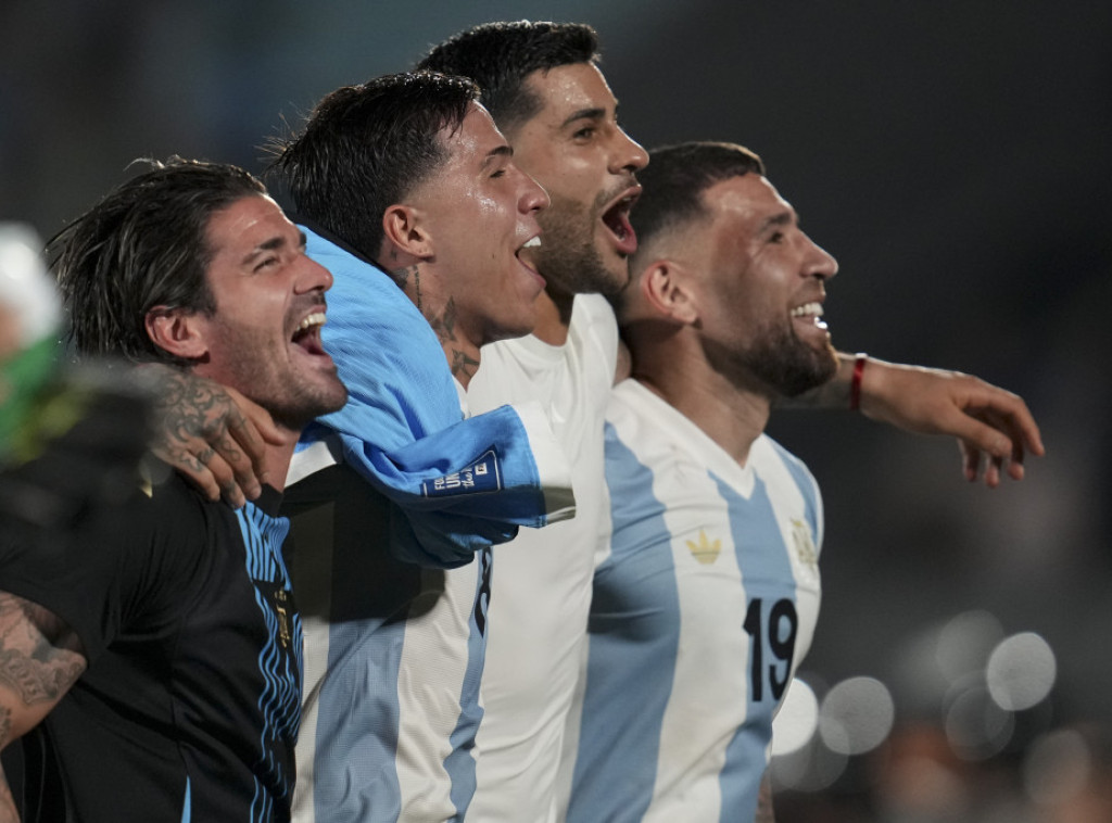 Fudbaleri Argentine kao gosti pobedili Urugvaj