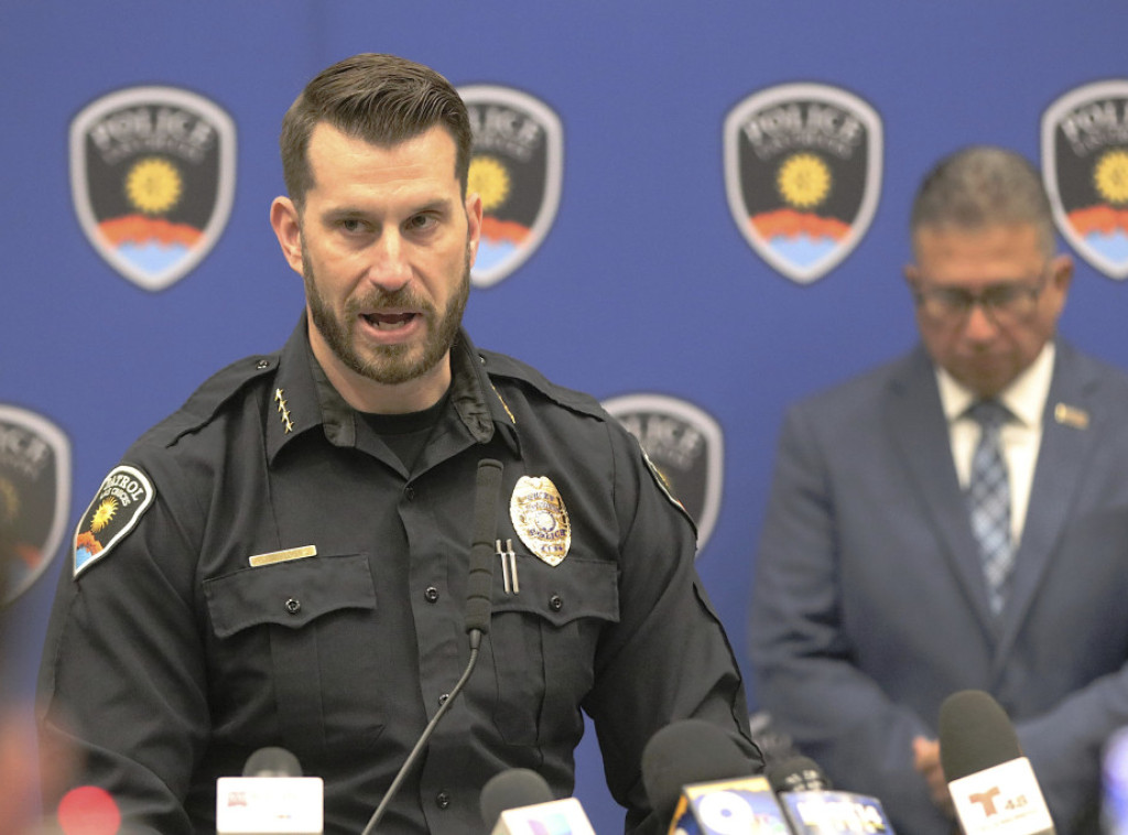 Najmanje troje poginulo, 14 ranjeno u masovnoj pucnjavi u Novom Meksiku