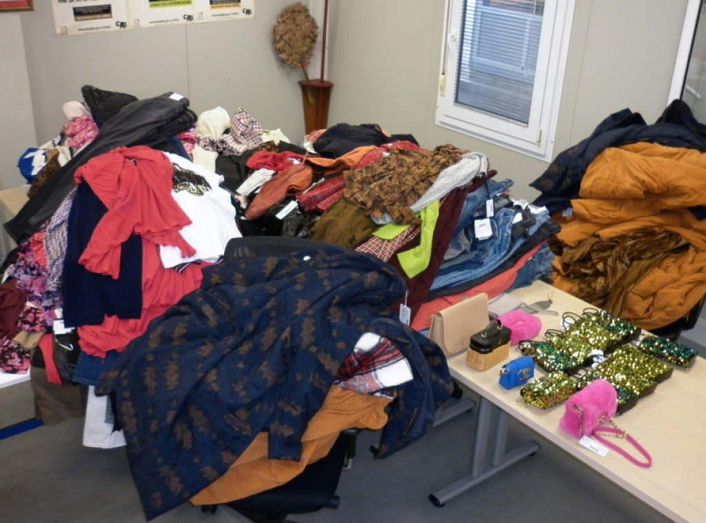 Na prelazu Batrovci sprečeno krijumčarenje robe u vrednosti većoj od 75.000€