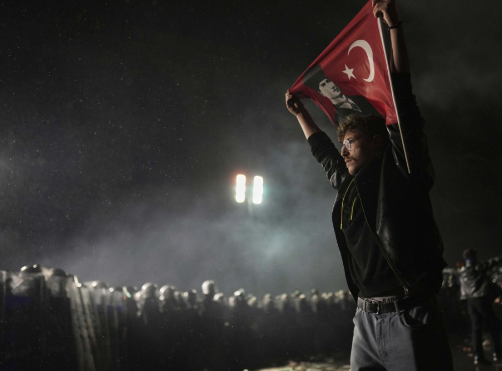 Turska: Policija uhapsila 43 demonstranta u centru Istanbula