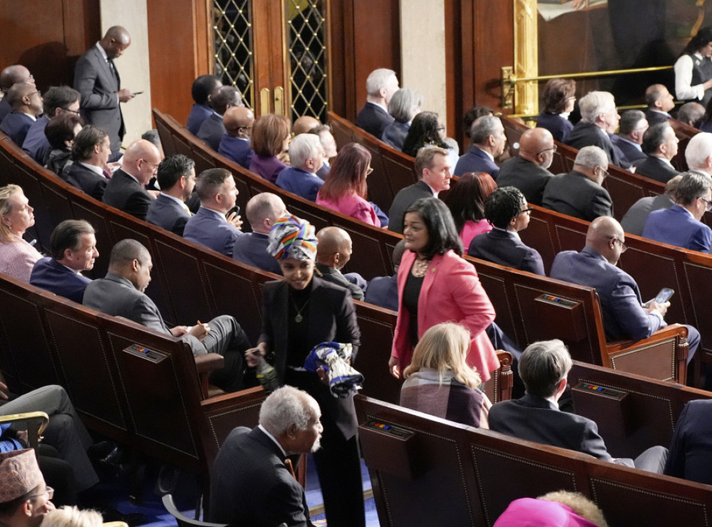 NBC: Demokrate traže odgovore od Trampove administracije nakon curenja vojnih planova