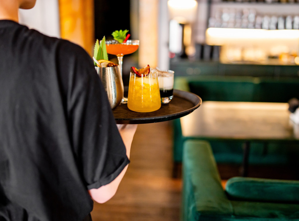 Ugostiteljske usluge u aprilu skuplje za 10,9 odsto nego pre godinu dana