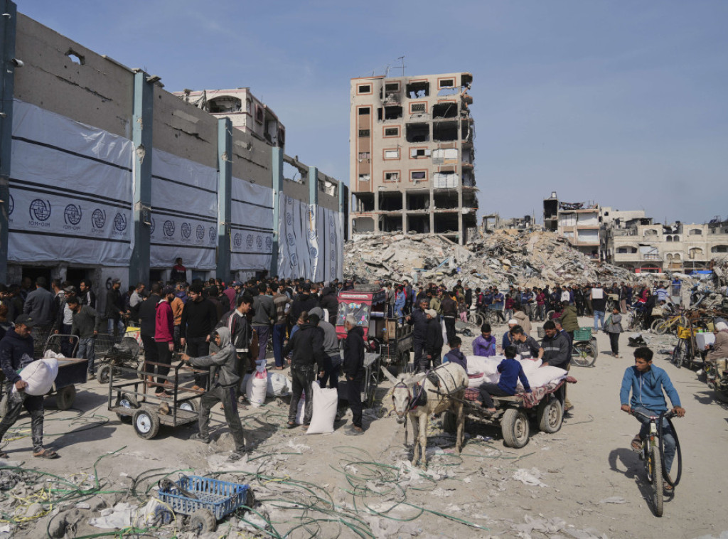 U gradu Gazi se nakupilo 175.000 tona otpada zbog nepristupačnosti deponije