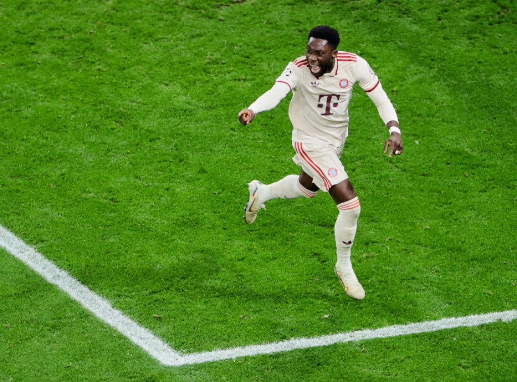 Fudbaler Bajerna Alfonso Dejvis odsustvovaće do kraja sezone zbog povrede kolena