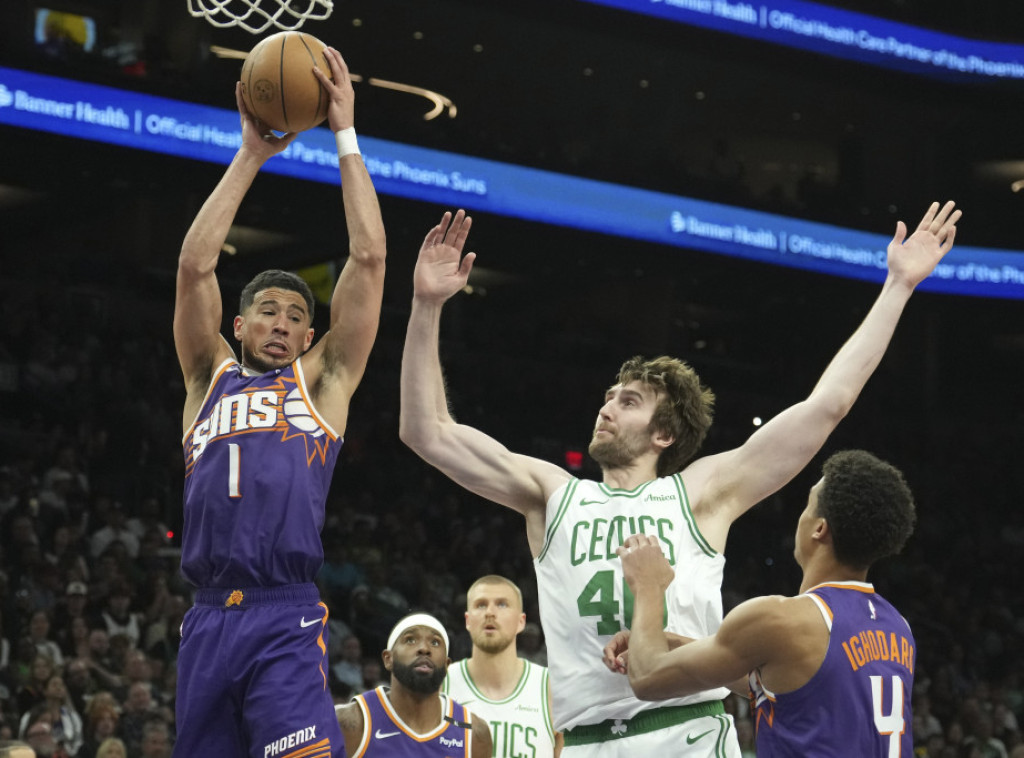 Košarkaši Bostona pobedili Finiks, LA Lejkersi savladali Indijanu