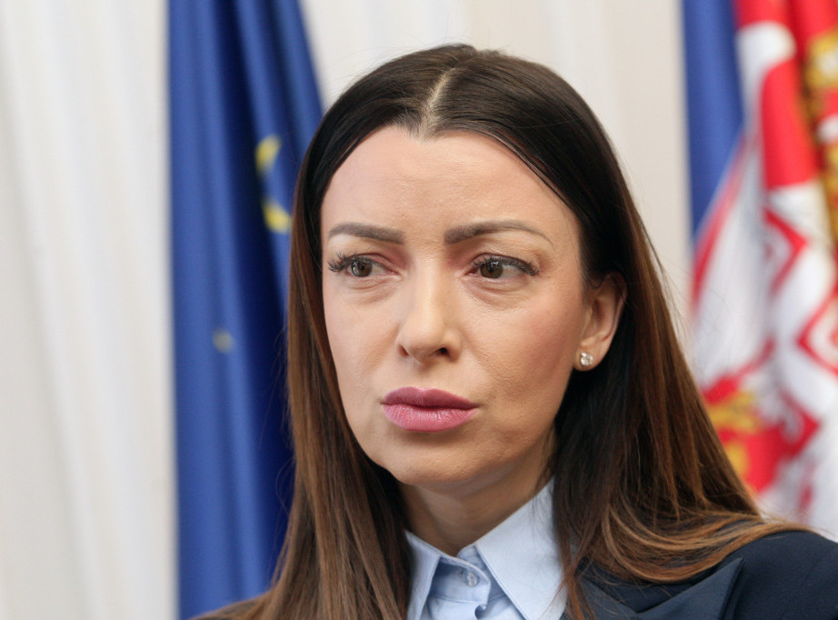Ministarka Mesarović potpisala Ugovor sa Opštinom Varvarin vredan oko 22 miliona dinara