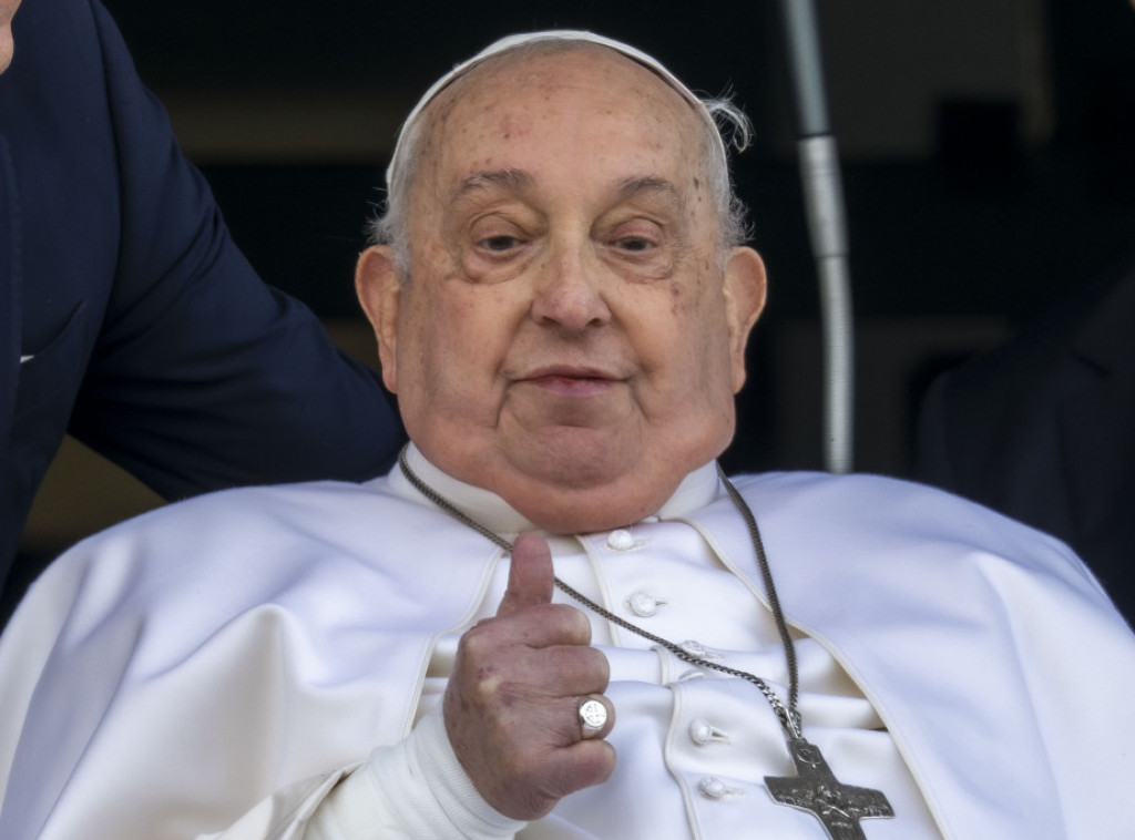 Vatikan: Papa Franja nastavlja da upravlja crkvom, ali možda ne kao pre bolesti