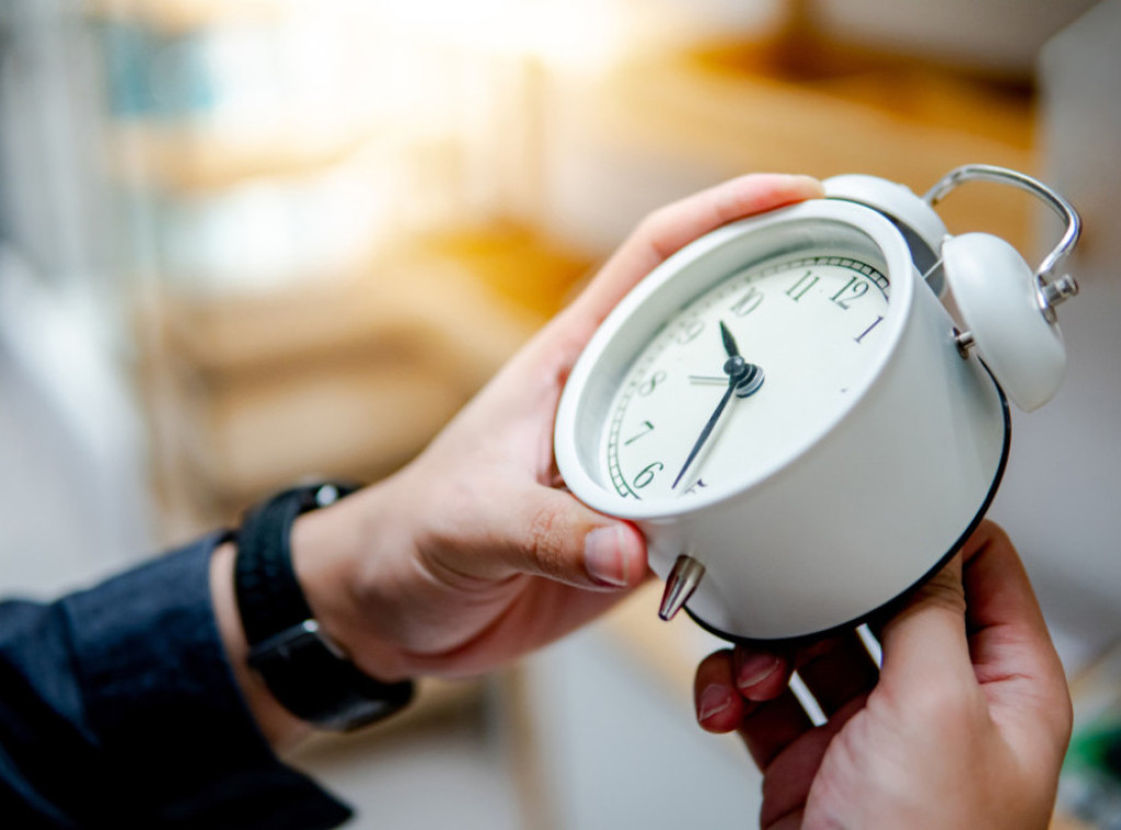 Počelo letnje računjanje vremena