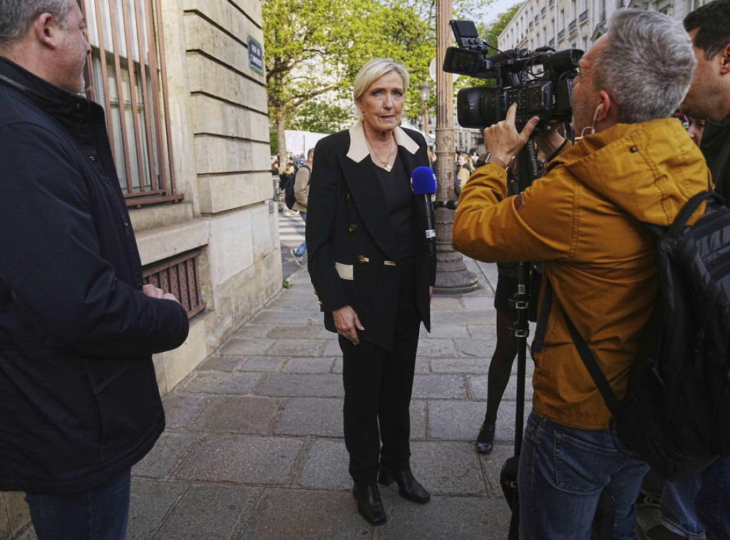 Ustavni sud Francuske doneo odluku o smeni političara pre završetka pravnih postupaka