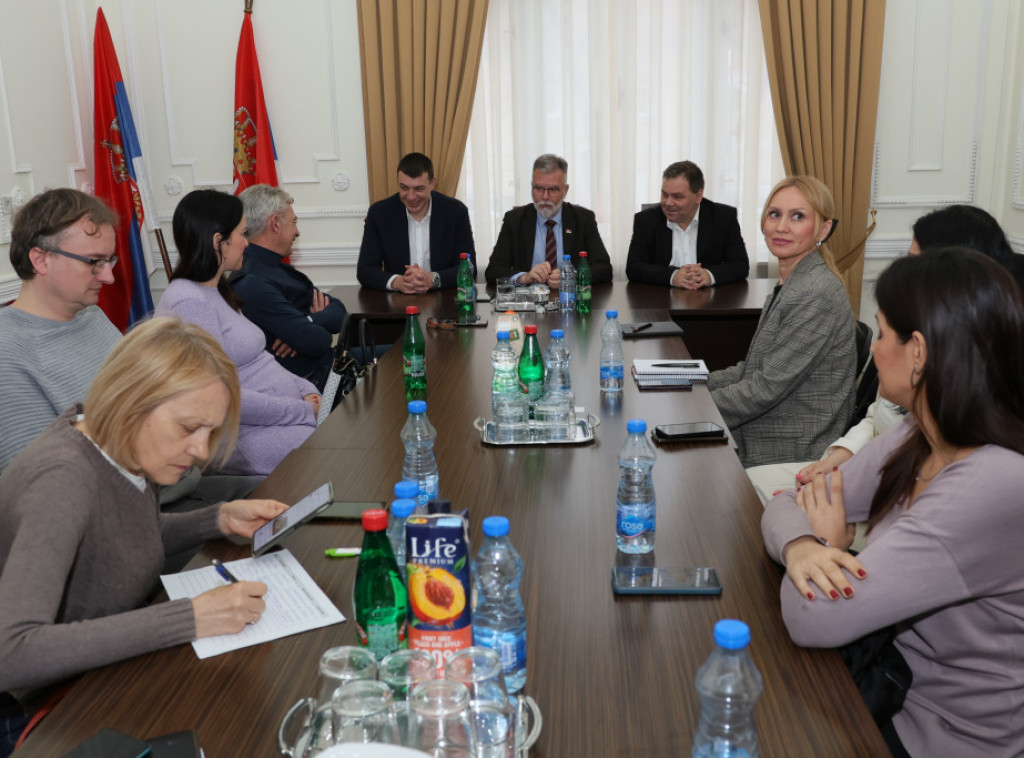 Ristić u poseti Sremskoj Mitrovici i Rumi: Rezultati konkursa iz oblasti javnog informisanja do 25.04.