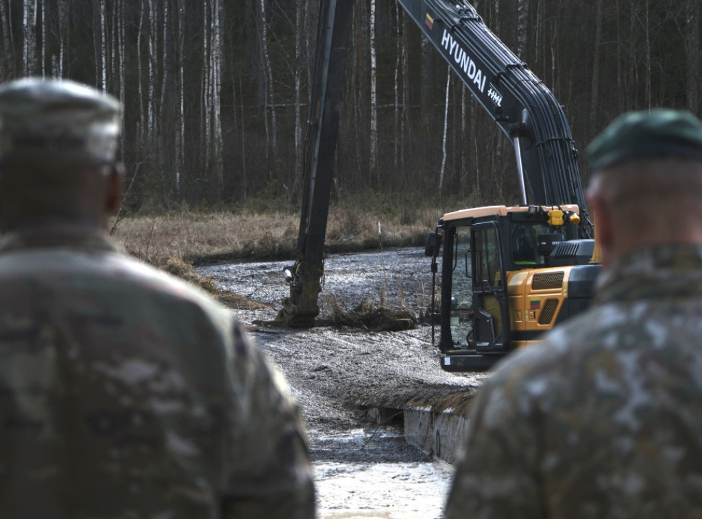 U toku akcija spasavanja američkih vojnika, utvrđena tačna lokacija objekta