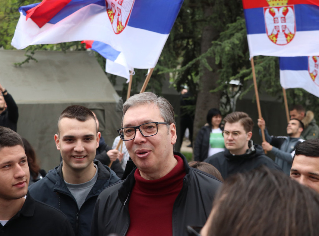 Vučić: Od ponedeljka, utorka, gotovo sve škole u Srbiji će početi redovno da rade