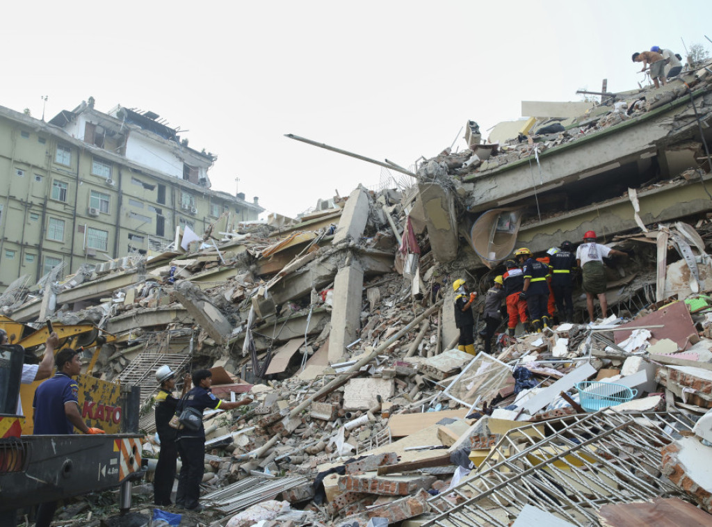 U Mjanmar pristižu spasilački timovi, nastavlja se potraga za preživelima zemljotresa