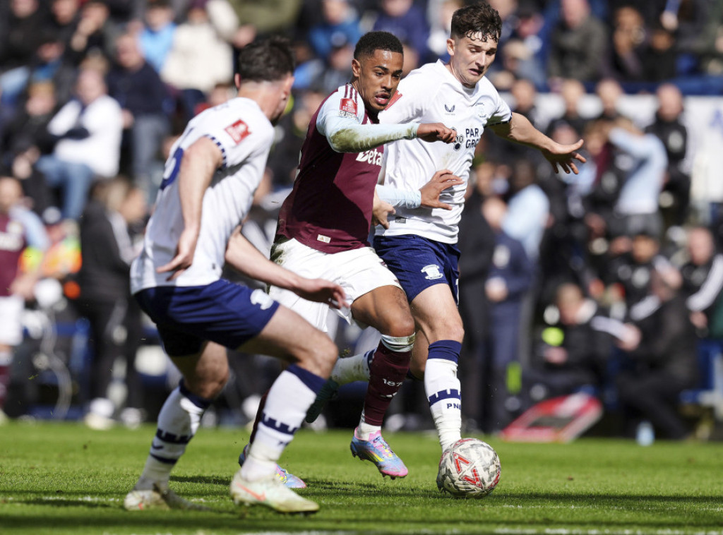 Fudbaleri Aston Vile pobedili Preston i izborili polufinale FA kupa
