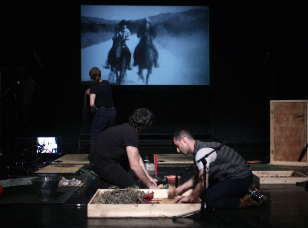 22. BFI: Joana Paraskevopulu nastupila u Bitef teatru sa predstavom "Mos"