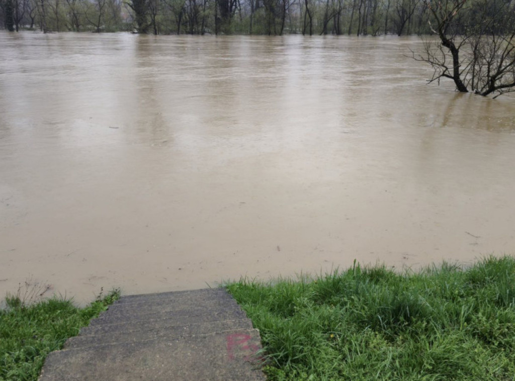 Klizišta i odroni nakon opadanja nivoa vodostaja reka u Republici Srpskoj