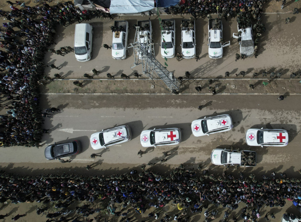 U Gazi pronađeno 14 tela osoblja palestinskog Crvenog polumeseca, civilne odbrane i UN
