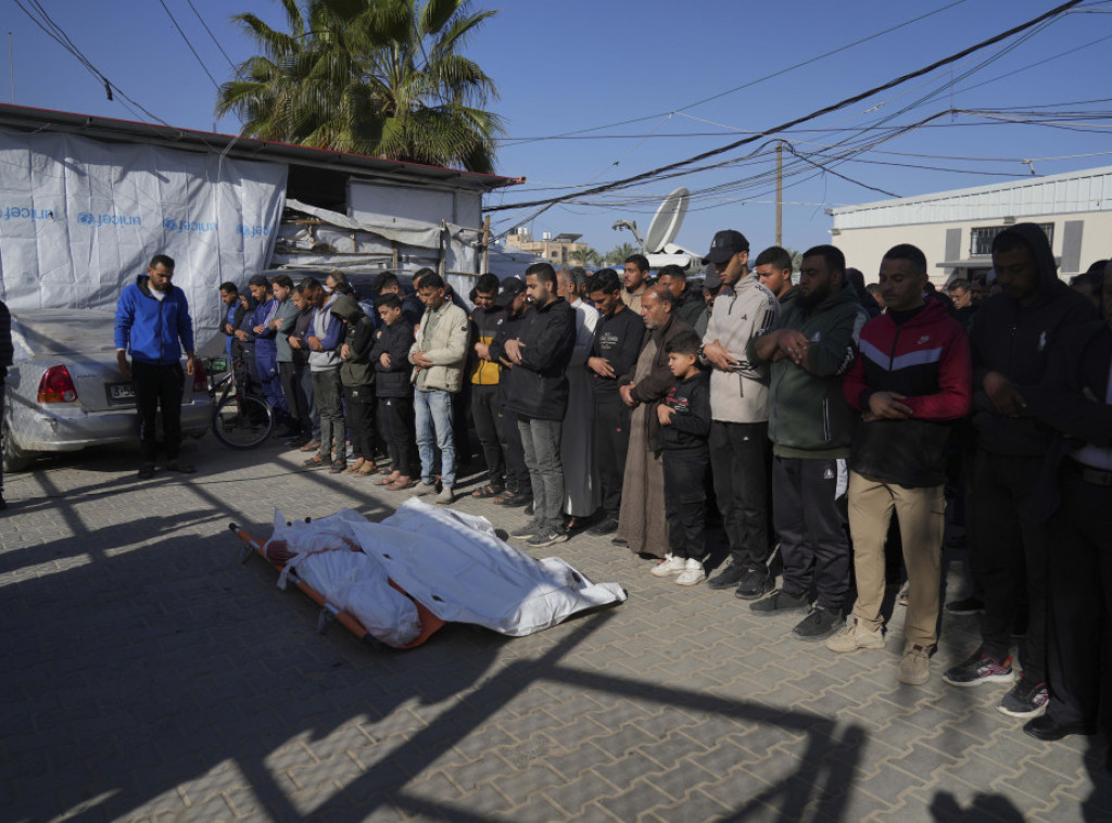 Američki hirurg: Ranjeni Palestinci umiru zbog nedostatka lekova i sredstava