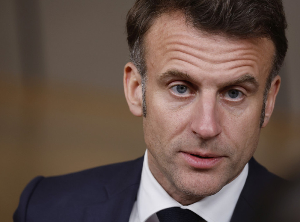 Makron izrazio rezerve prema ideji Bajrua o referendumu o budžetu