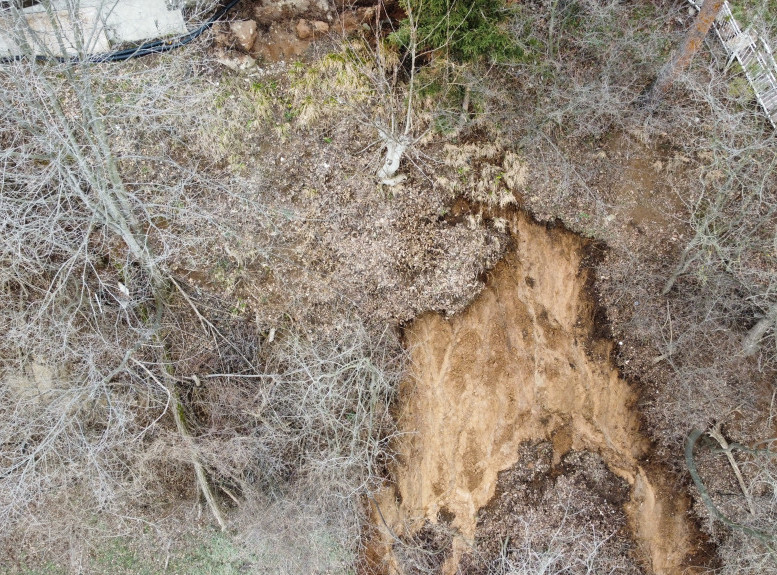 Putevi Srbije: Svi putevi prohodni i bez snega, oprez zbog moguće magle, poledice i odrona