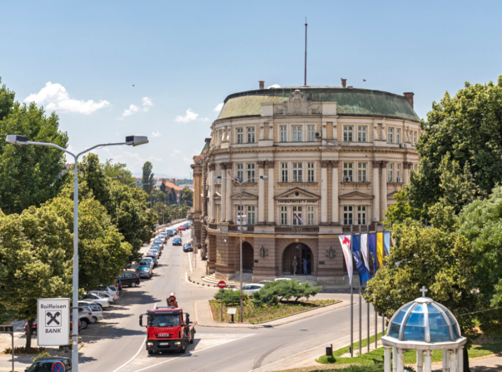 Od danas besplatno panoramsko razgledanje Niša turističkim autobusom
