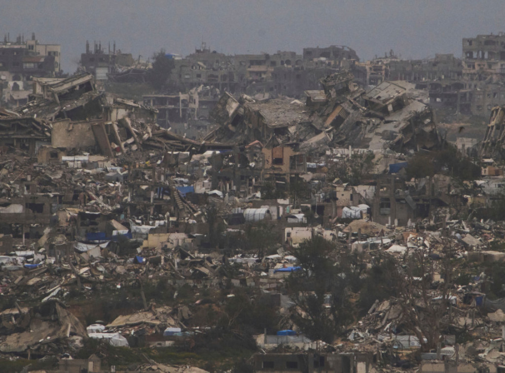 Najmanje 42 osobe poginule od jutros u izraelskim napadima u Gazi